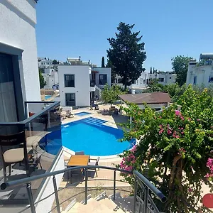 2* Otel Derin